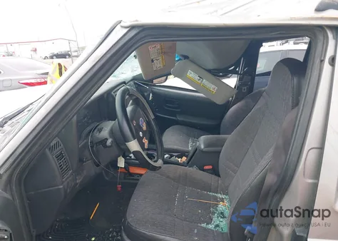 2000 Jeep Cherokee Sport из США, поврежденный, VIN 1J4FF48S3YL123298